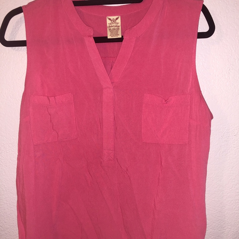 Sleeveless top